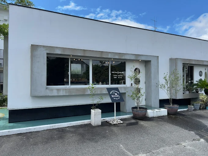 BagelShop polepole（ポレポレ）の外観 - 東広島市八本松の手作りベーグル専門店